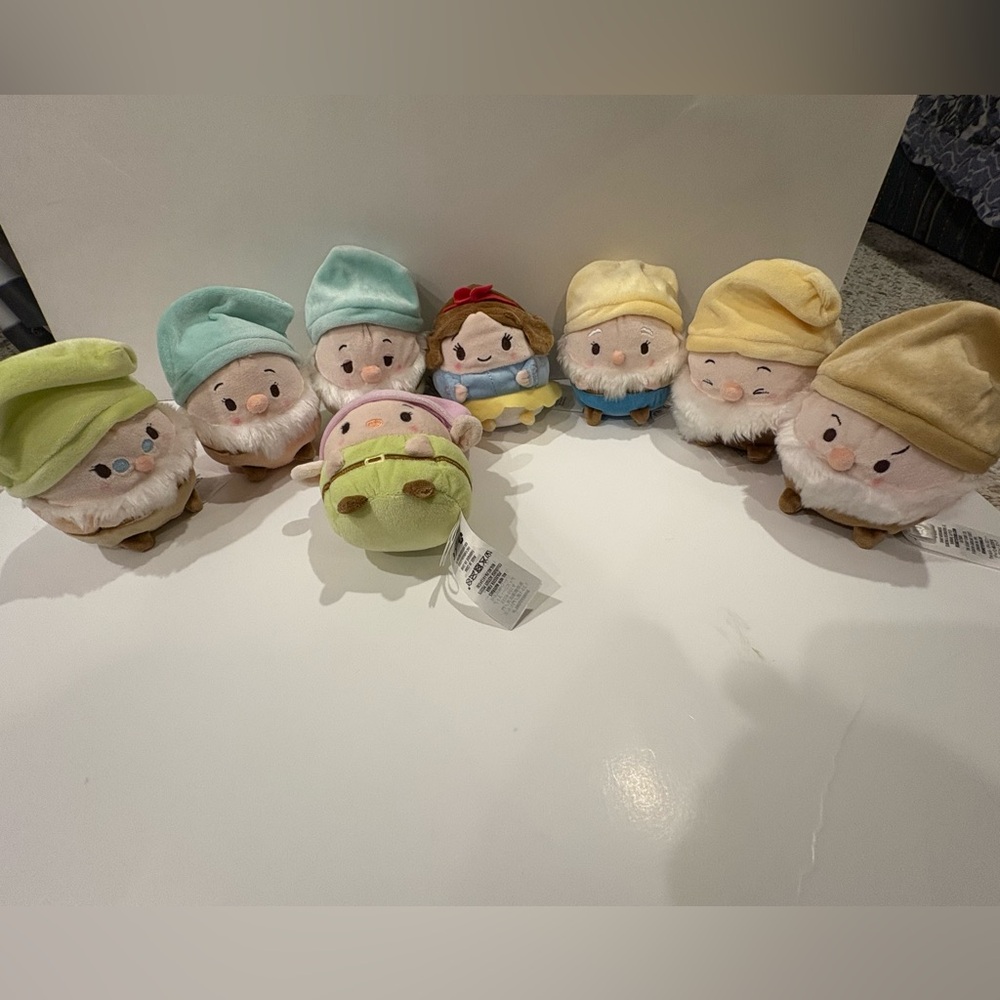 Disney Snow White and the Seven Dwarves Ufufy scented plush